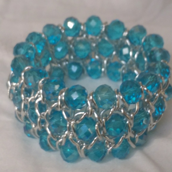 Stretch bracelet handmade with crystal beads - Picture 5 of 8